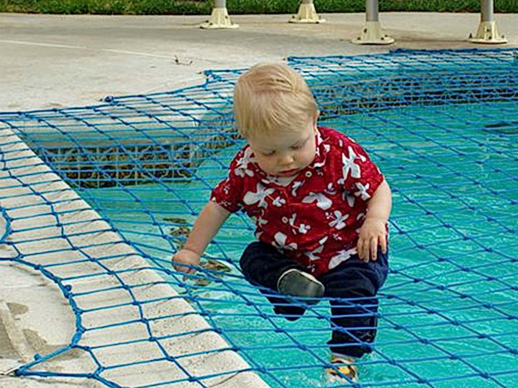 Havuz Güvenlik Malzemeleri